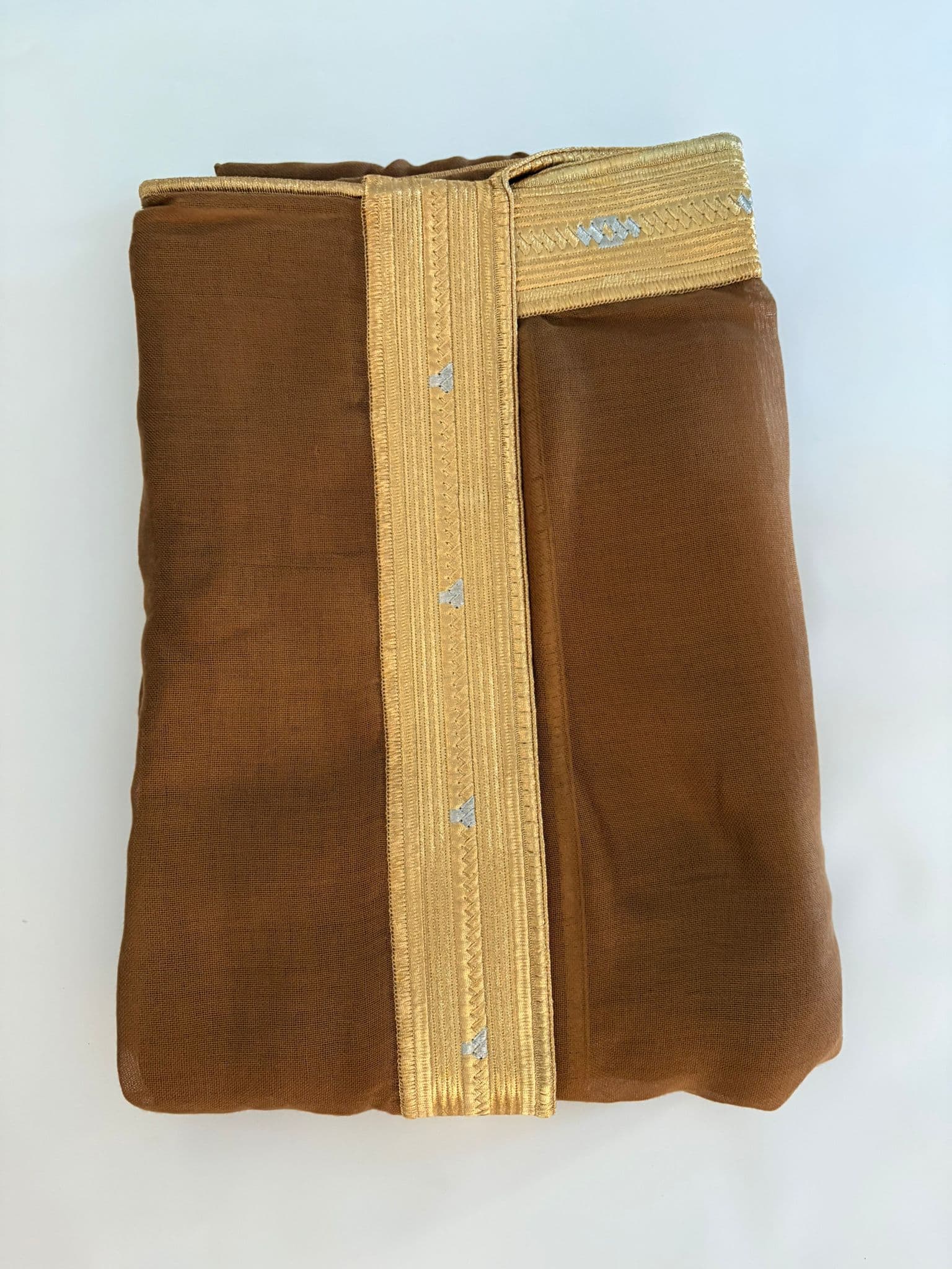 Bouchti Camel Galon Doré
