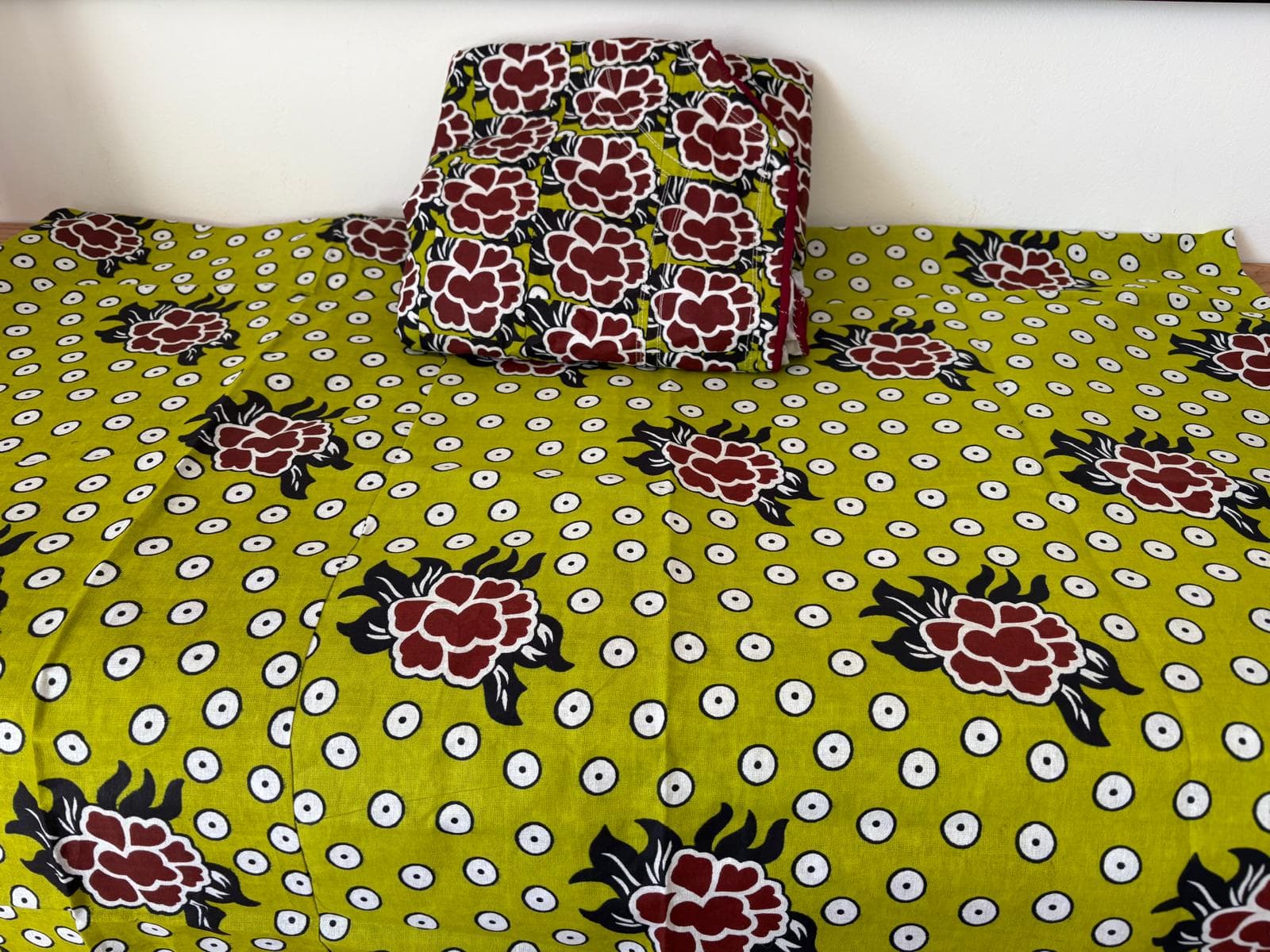 Gaouni Vert Olive Motif Fleuri Bordeaux
